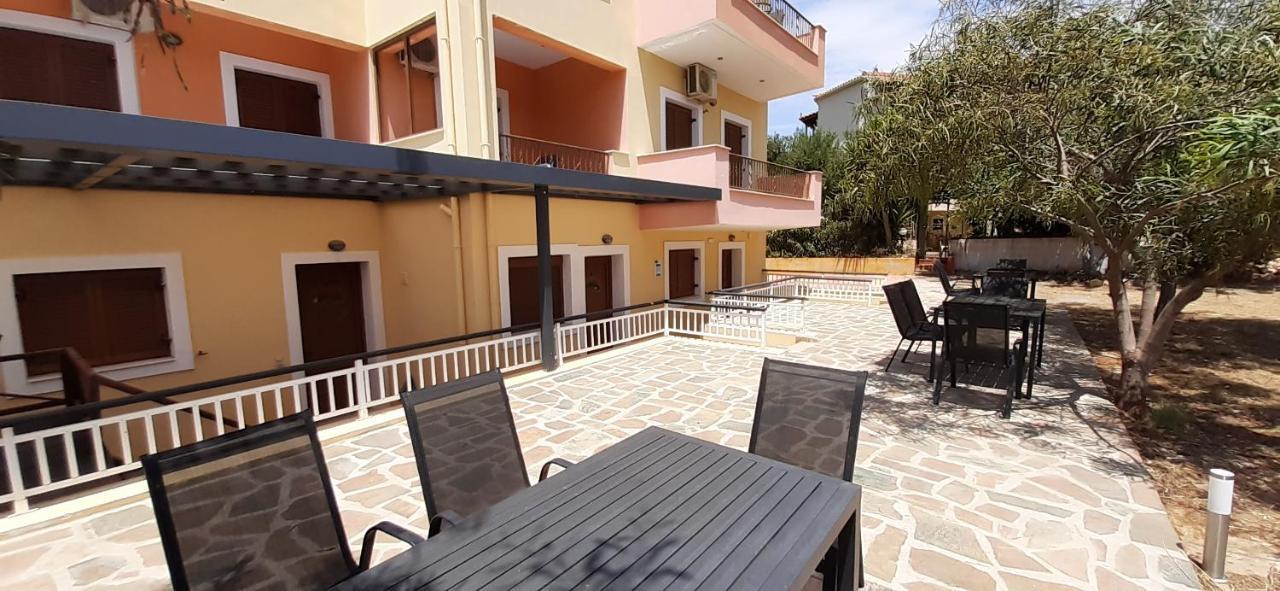 Savvas Apartments Plitra Exterior photo