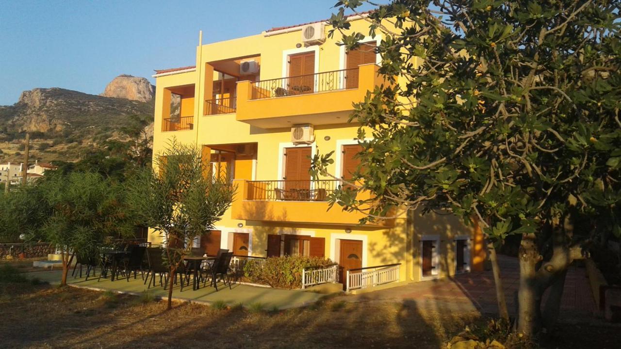 Savvas Apartments Plitra Exterior photo